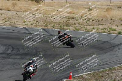 media/Apr-20-2025-AHRMA (Sun) [[393a79c373]]/Race/Group 10/Turn 4b/